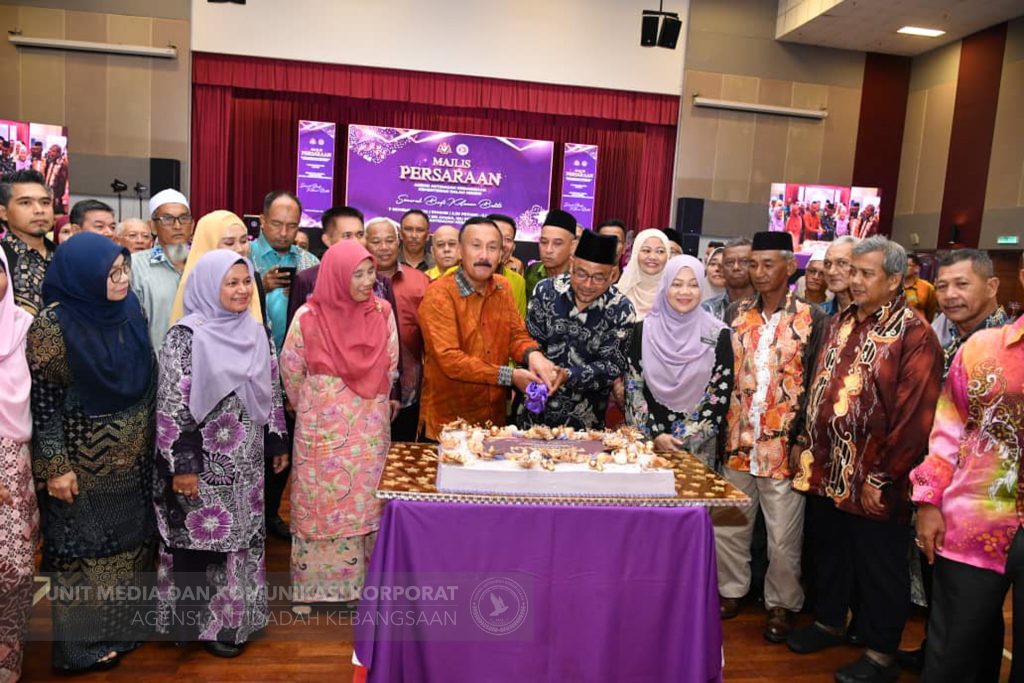 AADK rai 93 warga kerja AADK bersara -5