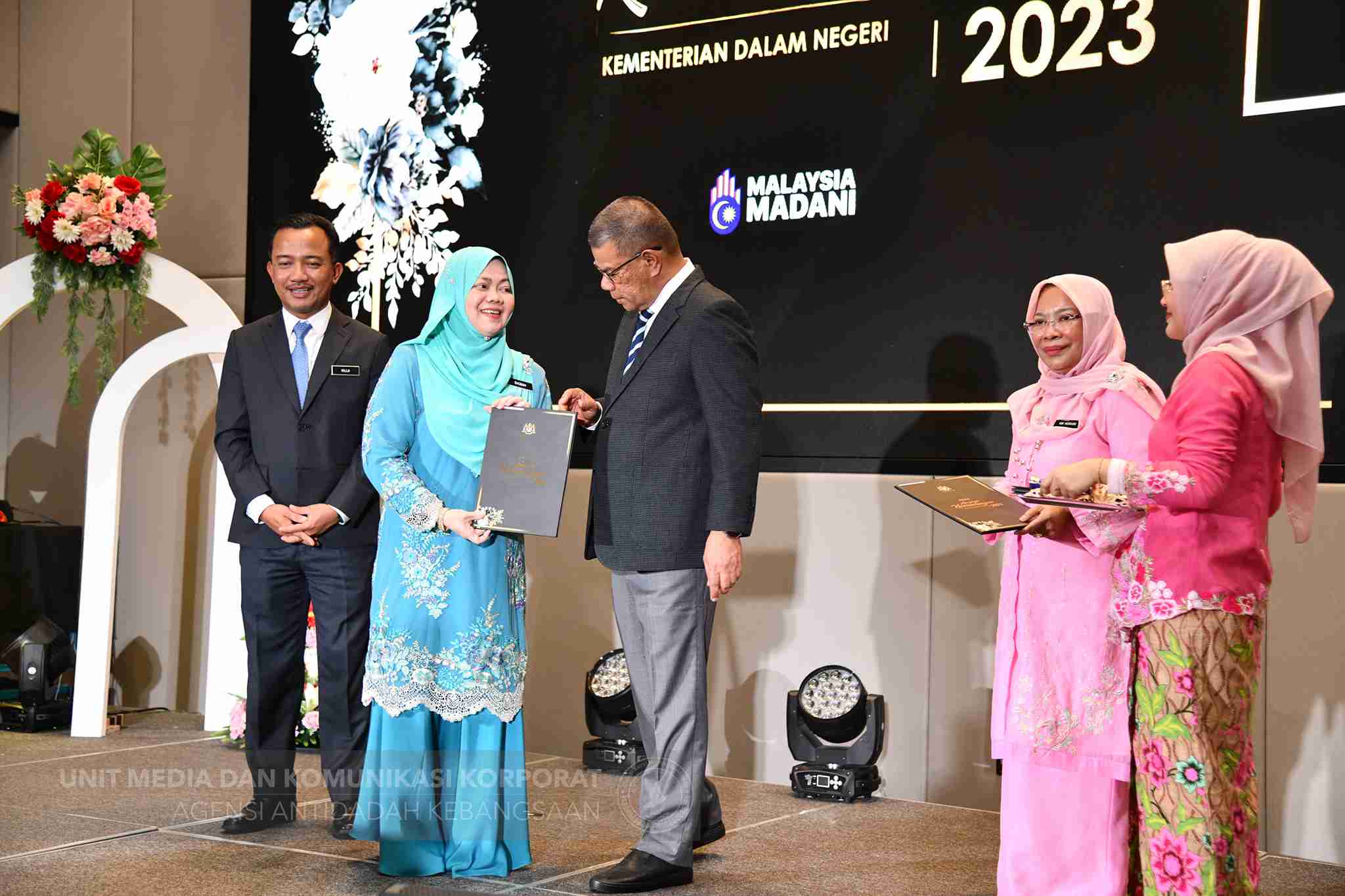 430211183_808663407966940_5905507928462720748_n_11zon