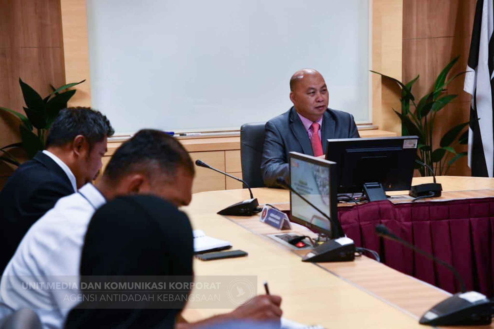 432001035_816954220471192_1699775452251537647_n_11zon