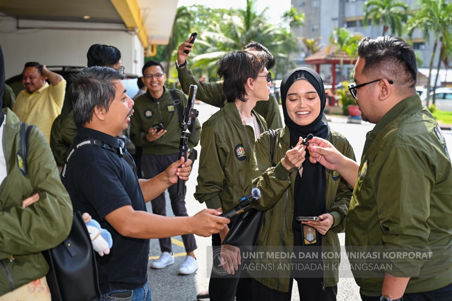 433439016_817089173791030_7615338703188810680_n_11zon