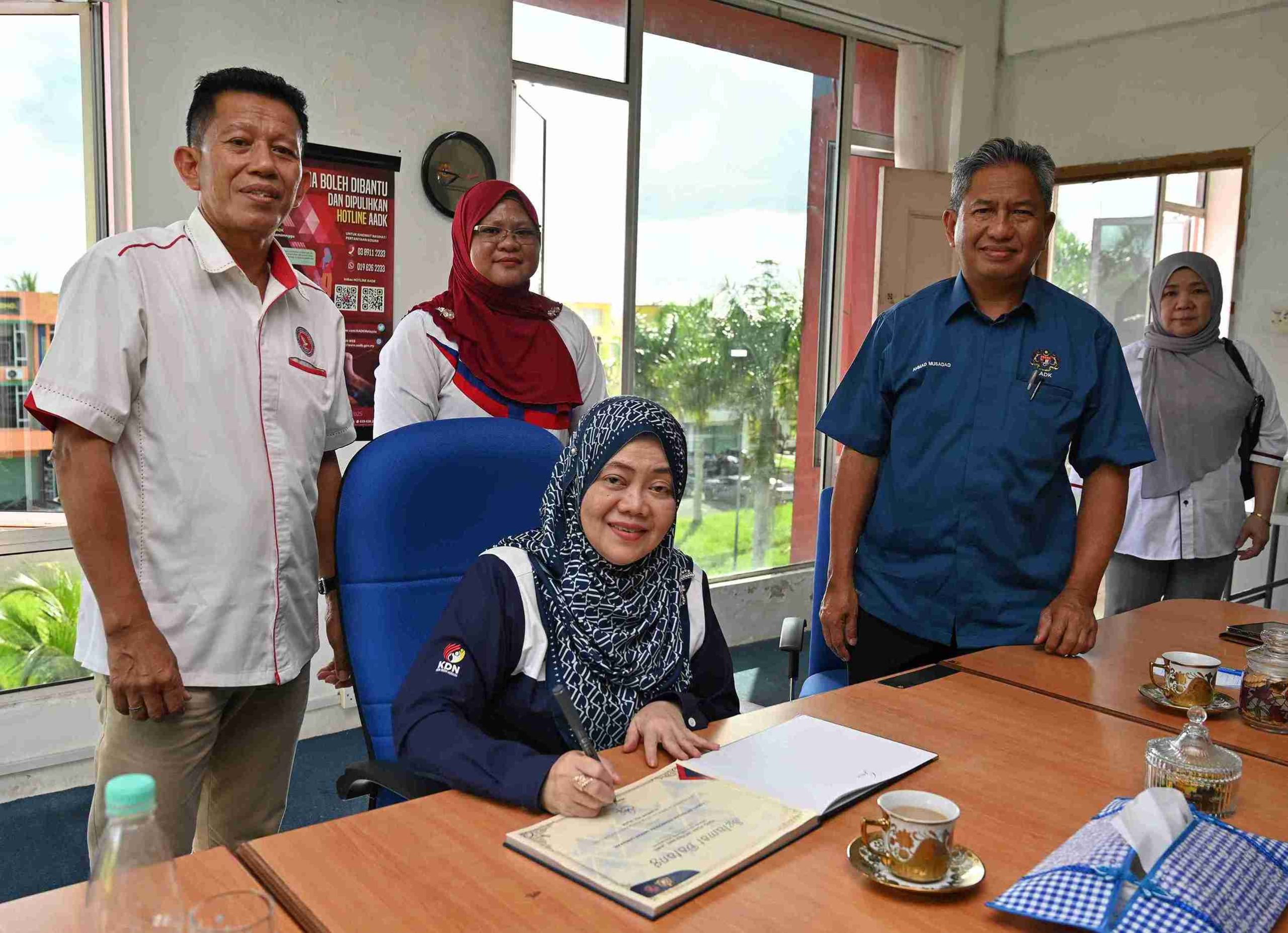 Biar Mereka, Kerja di Pejabat Yang Selesa, Kondusif