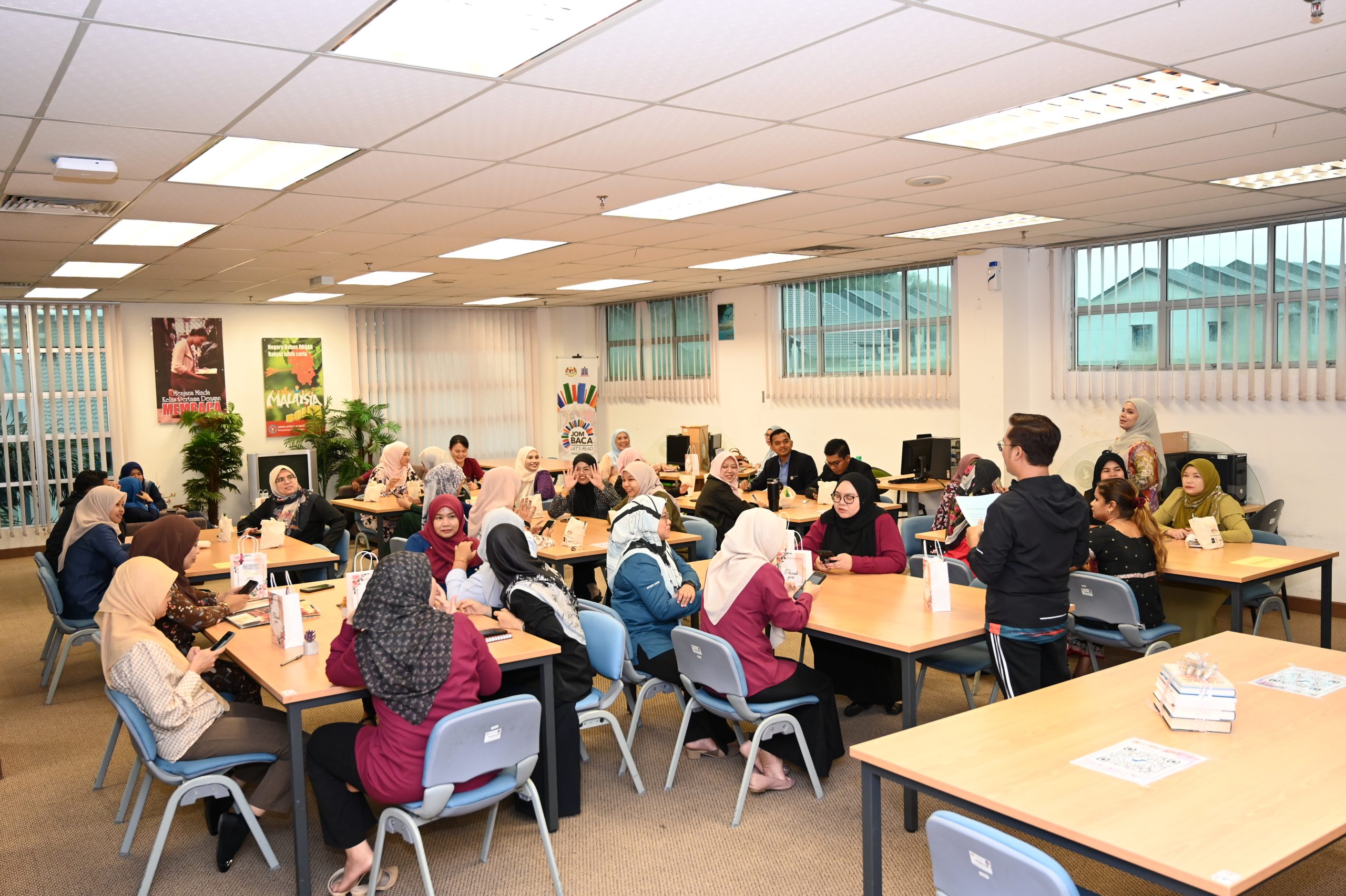 Jom Baca Buku 10 Minit Kelab Kebajikan dan Sukan AADK 1