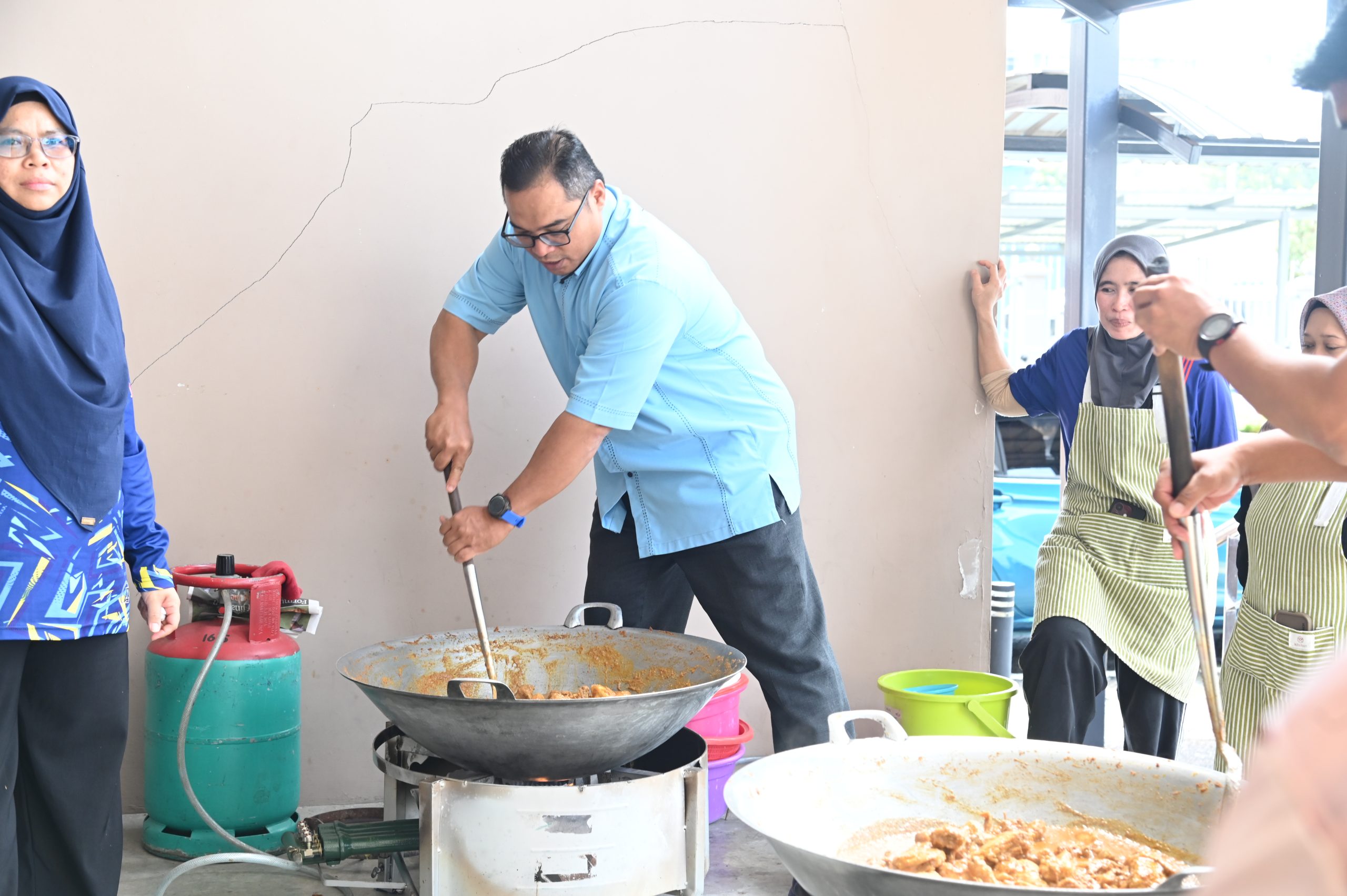 Program Ihya Ramadhan Memasak Rendang dan Lemang 15
