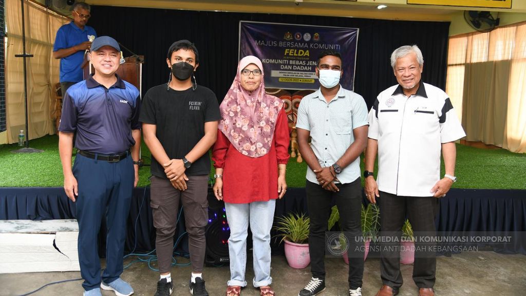 FELDA IJOK SELAMA DATO DR MUHAMAD SADE