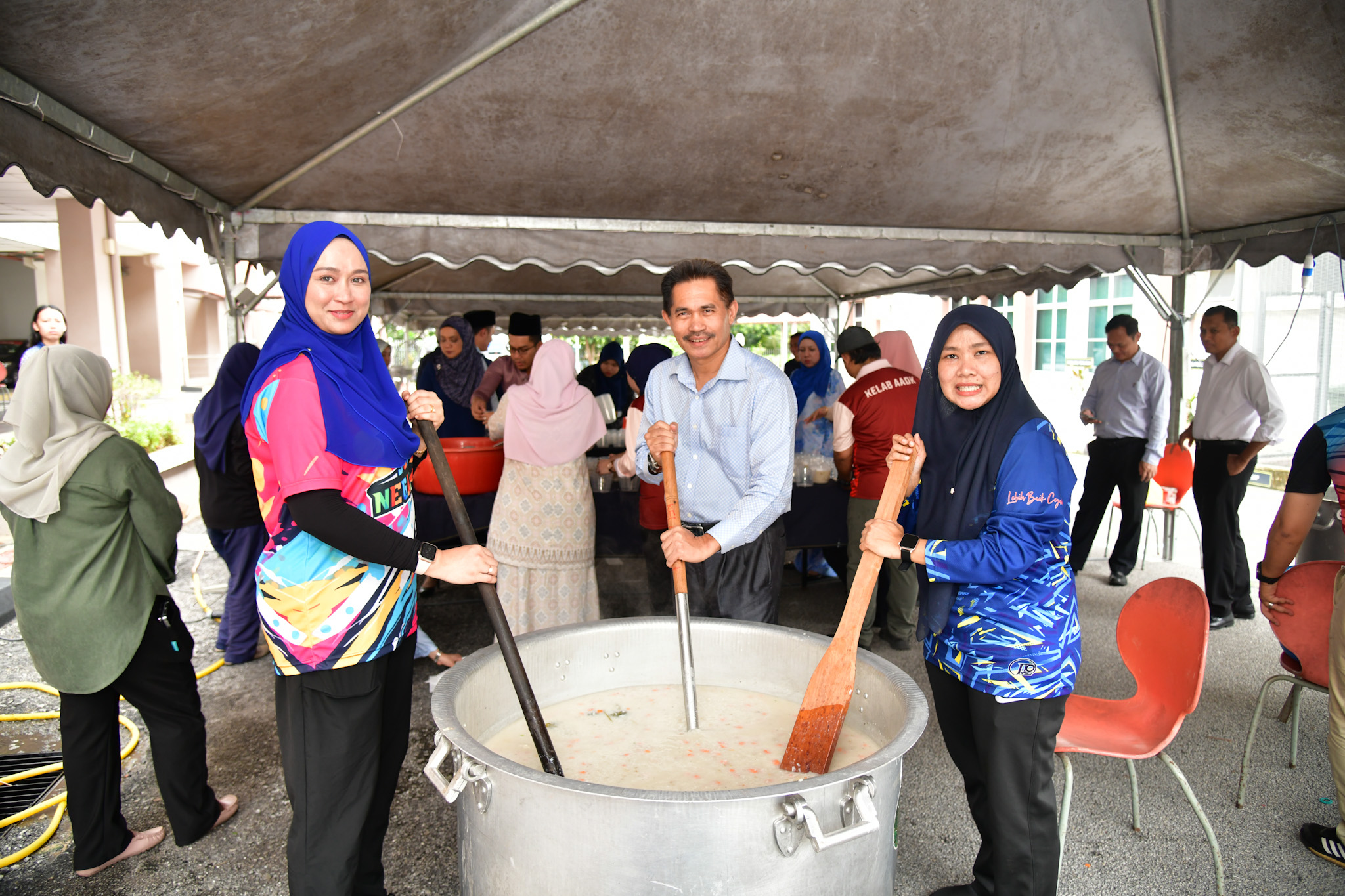 Agihan Bubur Lambuk Kelab Kebajikan dan Sukan AADK 2