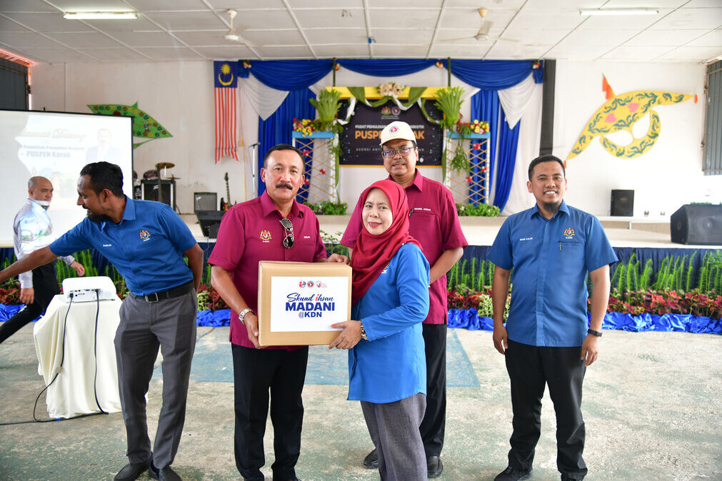 Sumbang RM27,500 Bantu Mangsa Banjir8