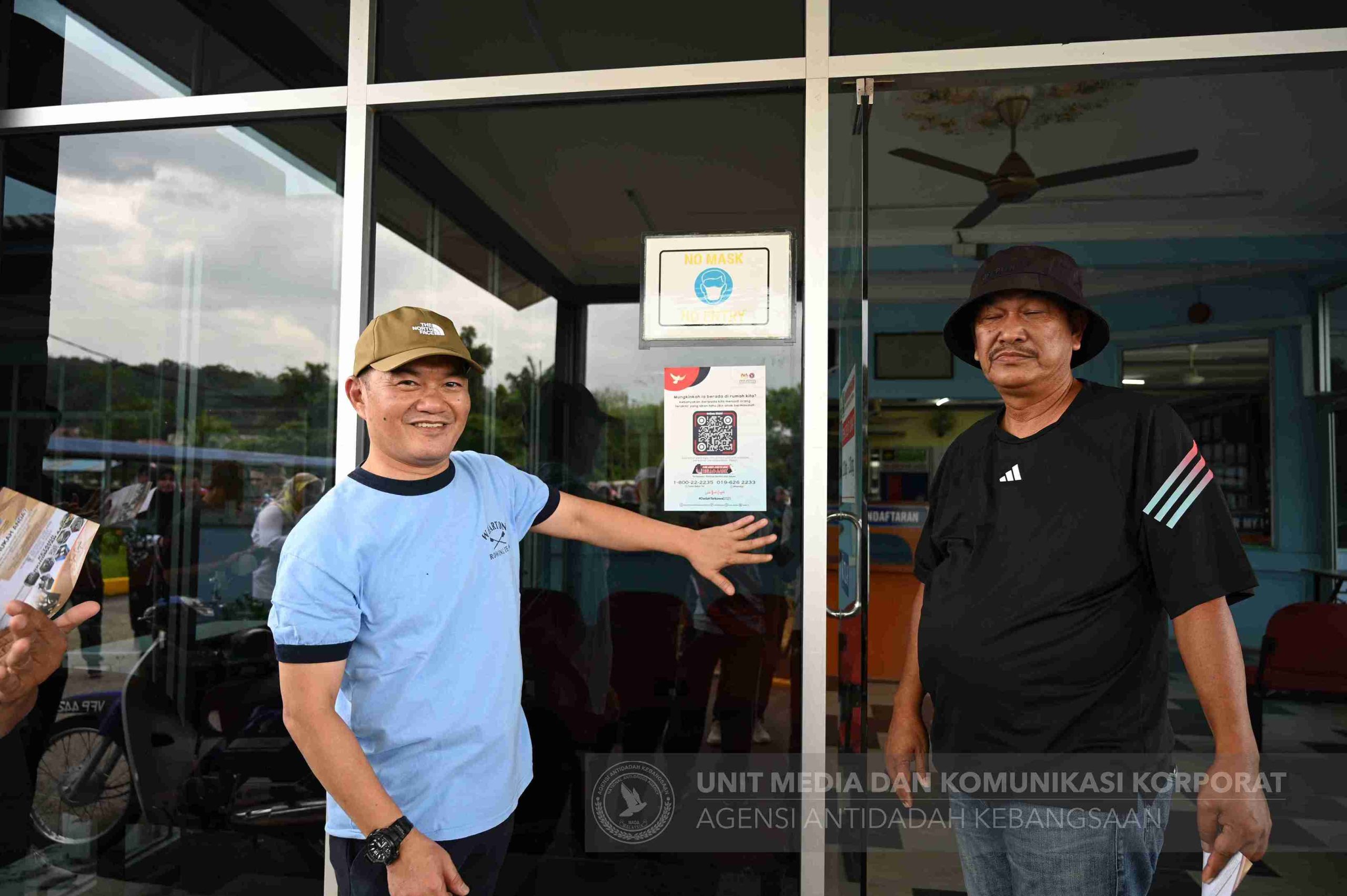 Jalan Santai 10,000 Langkah Bersama Warga AADK