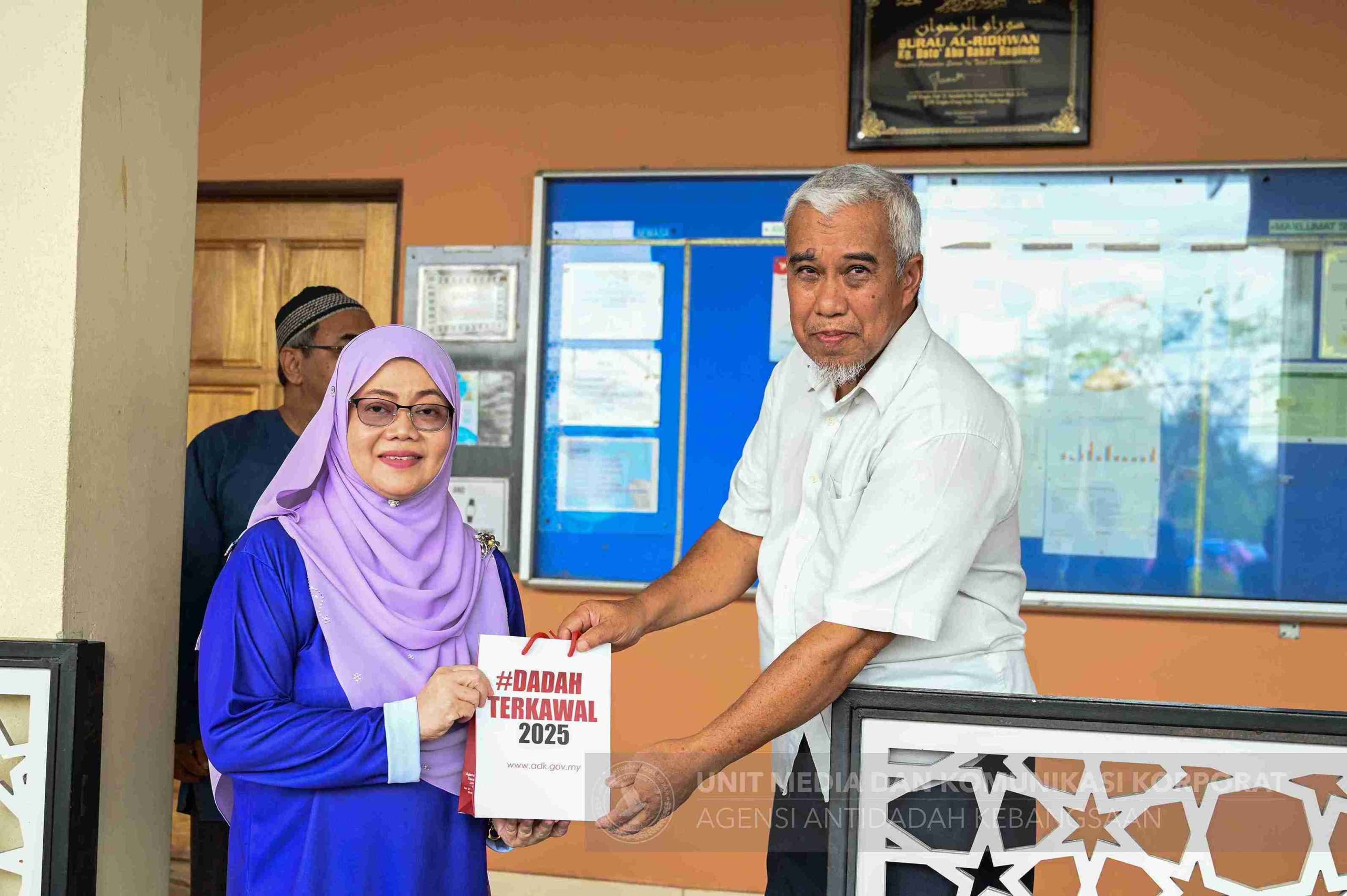 Jalan Santai 10,000 Langkah Bersama Warga AADK