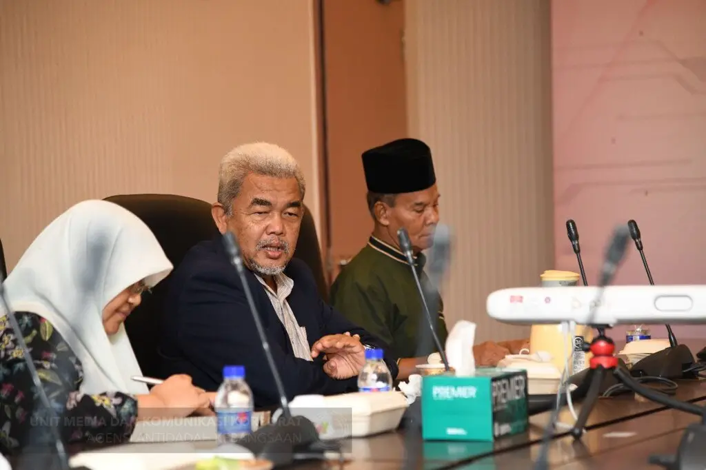 Kunjung Hormat Pemadam