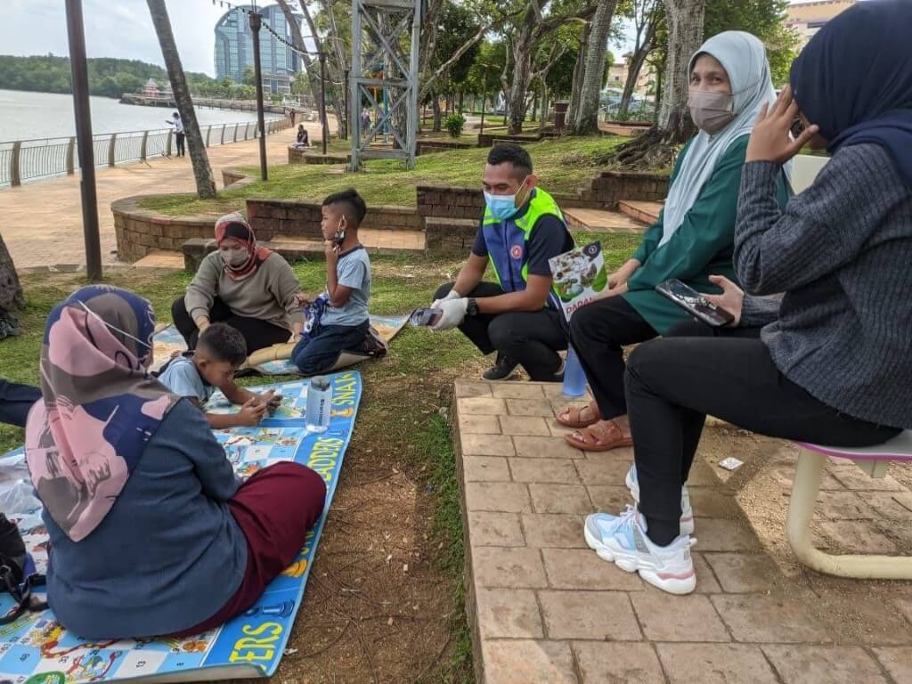 Omnipresence-And-Walking-Message_2