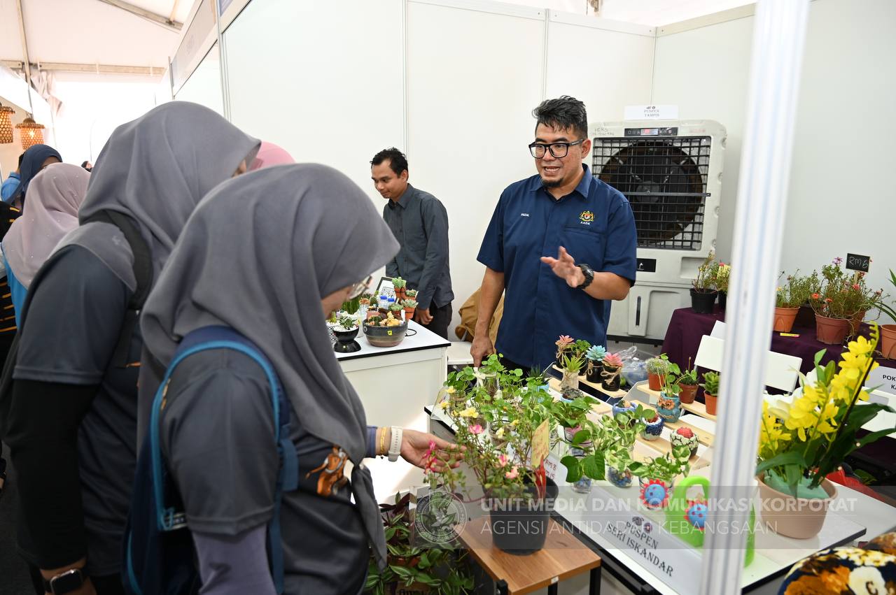 Jualan Produk SUKA di Reruai AADK